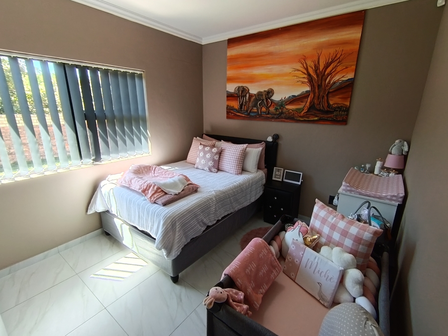 3 Bedroom Property for Sale in Wavecrest Eastern Cape